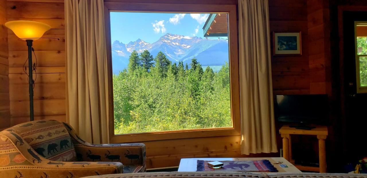 Mica Mountain Lodge & Log Cabins Tête Jaune Екстериор снимка